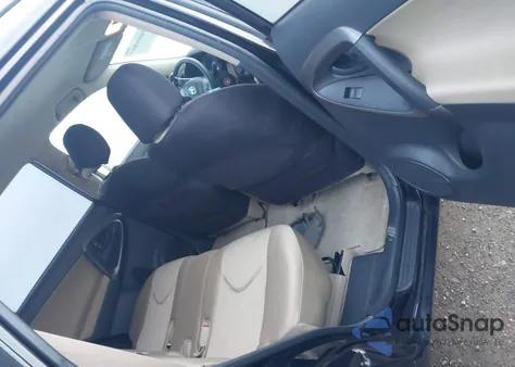 2010 Toyota Rav4 z USA, uszkodzony, nr VIN JTMZF4DV0AD028765